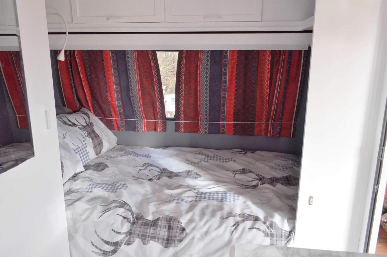 Sornac Guillerin Caravan And Glamping מראה חיצוני תמונה