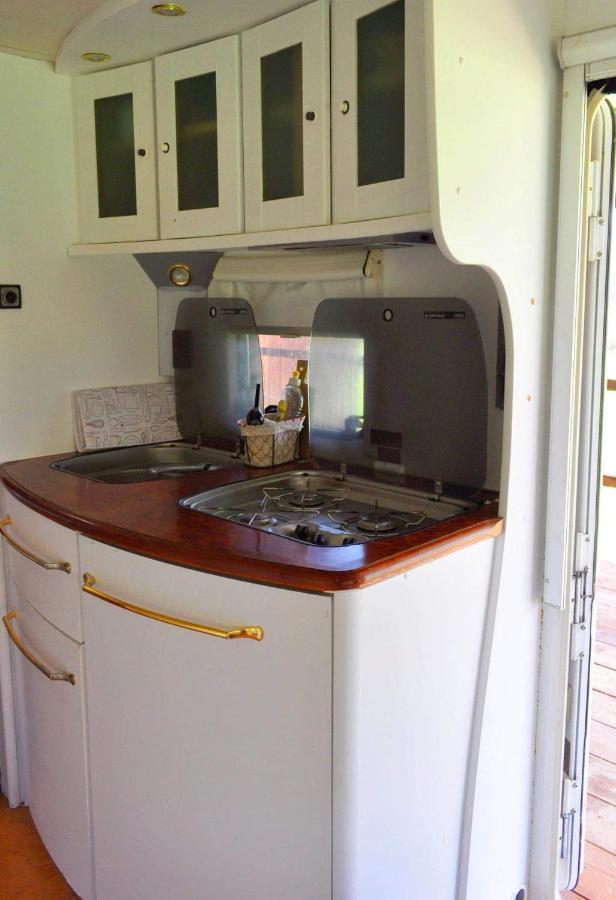 Sornac Guillerin Caravan And Glamping מראה חיצוני תמונה