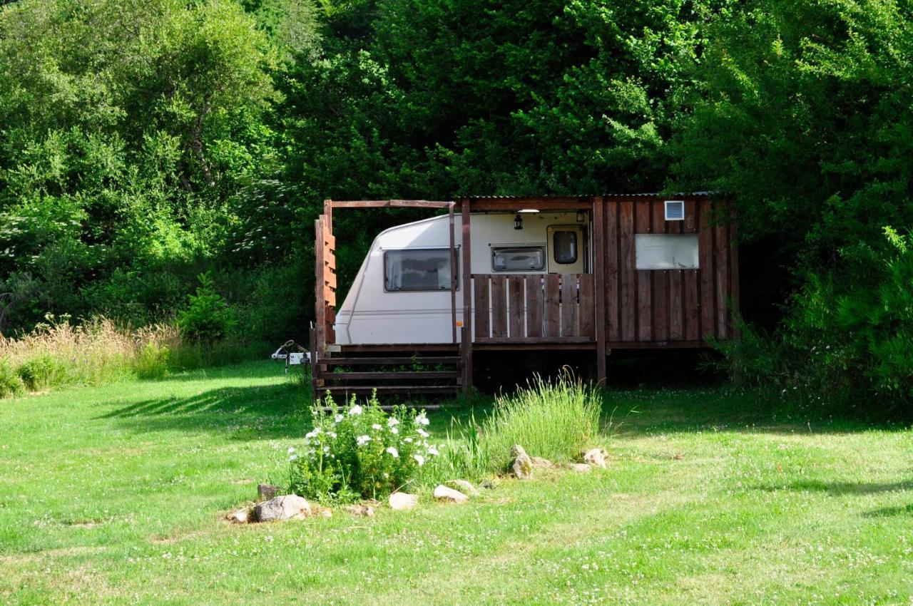 Sornac Guillerin Caravan And Glamping מראה חיצוני תמונה