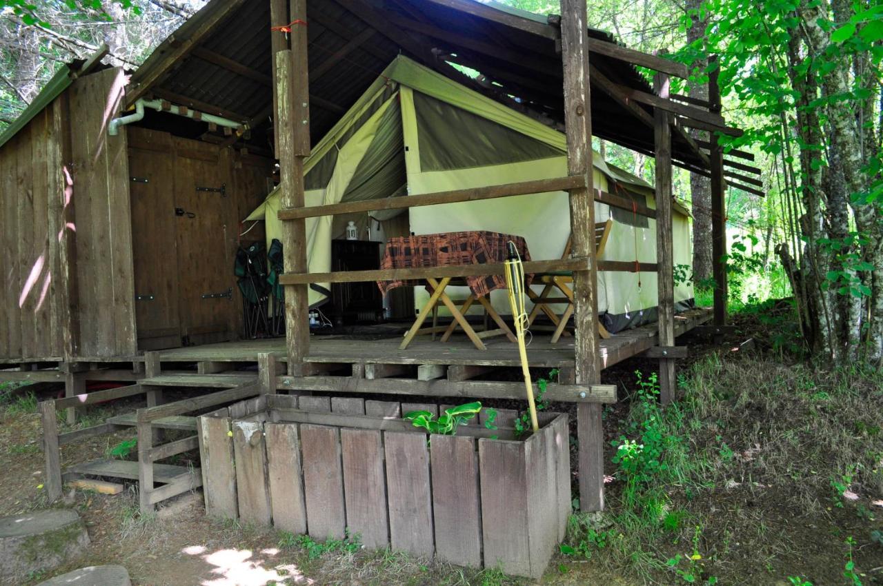 Sornac Guillerin Caravan And Glamping מראה חיצוני תמונה